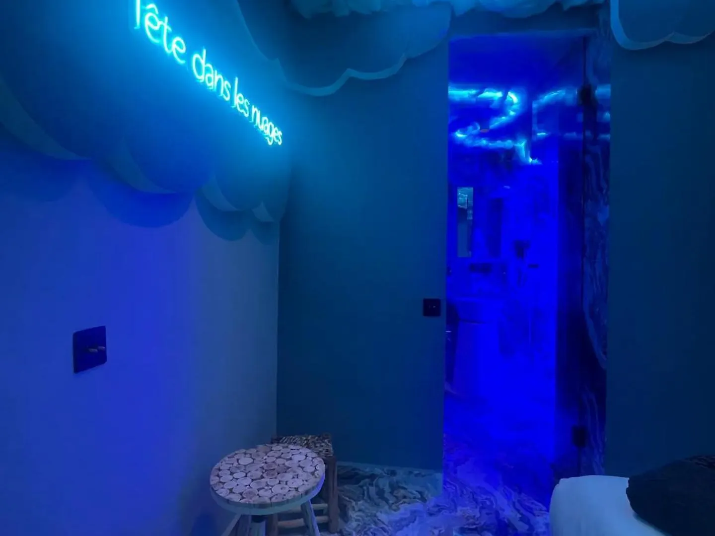Tete Dans Les Nuages ! Jacuzzi Apartment Marrakesh